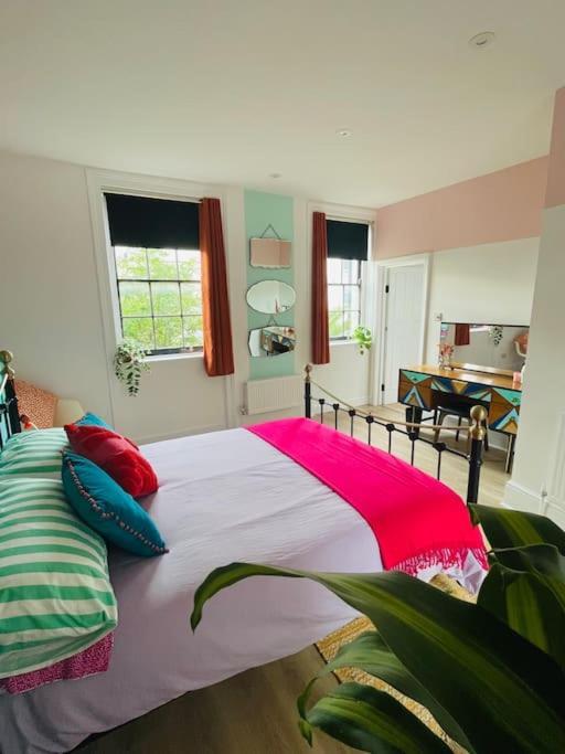 Colourful Apartment In Margate KENT Εξωτερικό φωτογραφία
