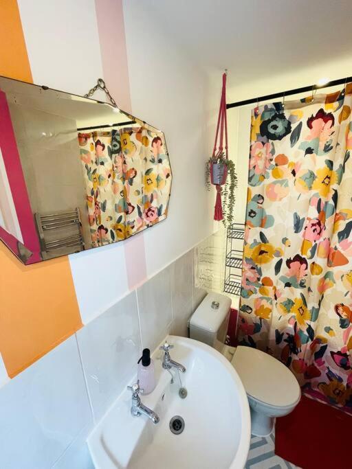Colourful Apartment In Margate KENT Εξωτερικό φωτογραφία